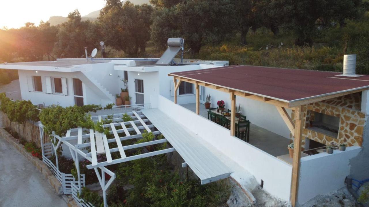 Mano'S House Villa Triopetra Exterior photo